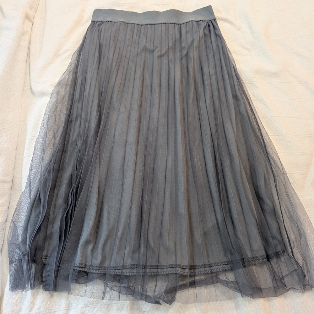 Women's Blue Pleated Tulle Midi Skirt